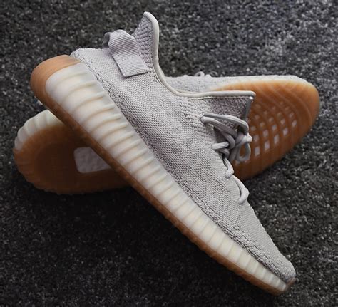 adidas yeezy 350 v2 sesame.